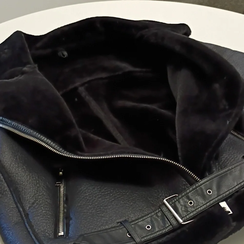 Women's XL Black Bomber Jacket Shearling Leather Gift Ready Winter Wardrobe - Picture 3 of 4